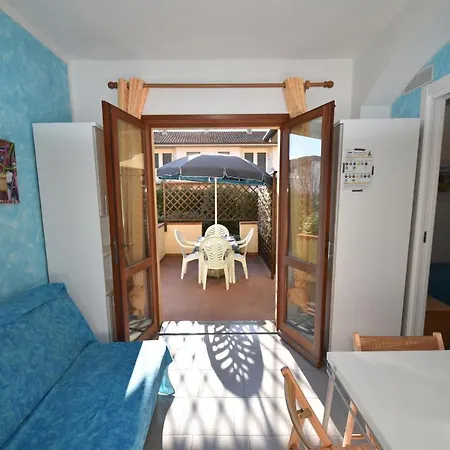 Sabbia - Zona Mare Con Terrazze, Clima, E Posti Auto アパート